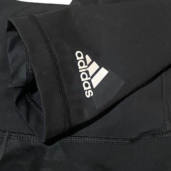 Adidas Women’s Believe This 2.0 Black Signature Printed Leggings Large Dark Goth - Picture 13 of 16